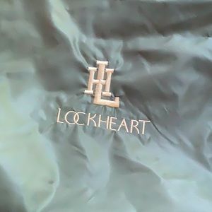 Leather 3 section purse zip in middle